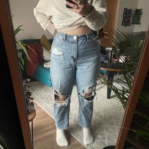 90’s high rise boyfriend jeans